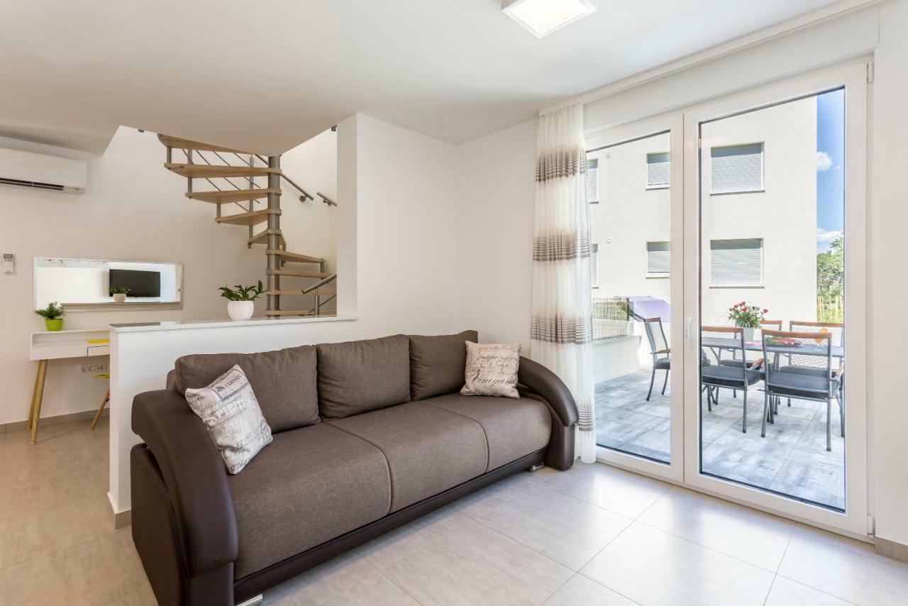 Apartments Villa 19 Ποντστράνα Εξωτερικό φωτογραφία
